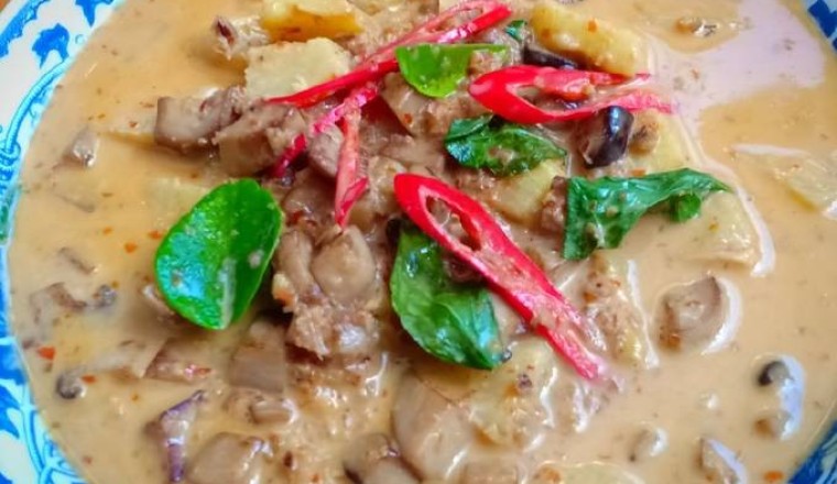 แกงคั่วสับปะรด ( เจ ) อาหารเจ