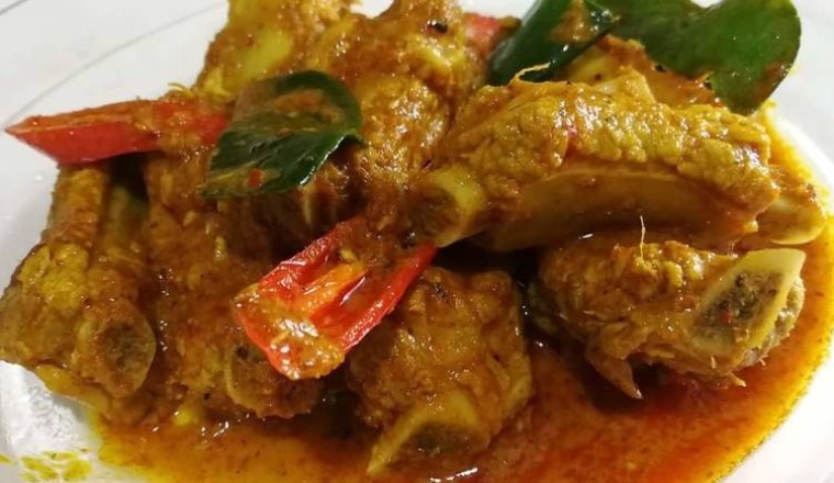 แกงคั่วกระดูกหมู อาหารภาคใต้