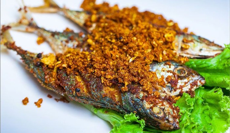 ปลายัดไส้ทอด อาหารภาคใต้