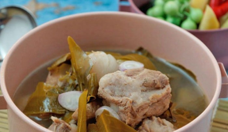 หมูต้มใบชะมวง อาหารภาคใต้