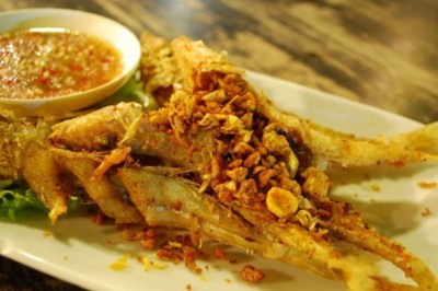 ปลาทรายทอดขมิ้น อาหารภาคใต้