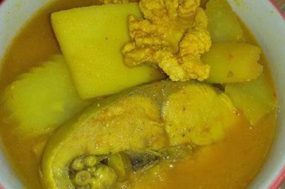 แกงส้มปลาซาบะผักรวม อาหารภาคใต้