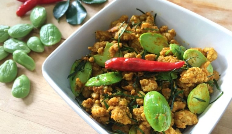 คั่วกลิ้งหมูผัดสะตอ อาหารภาคใต้