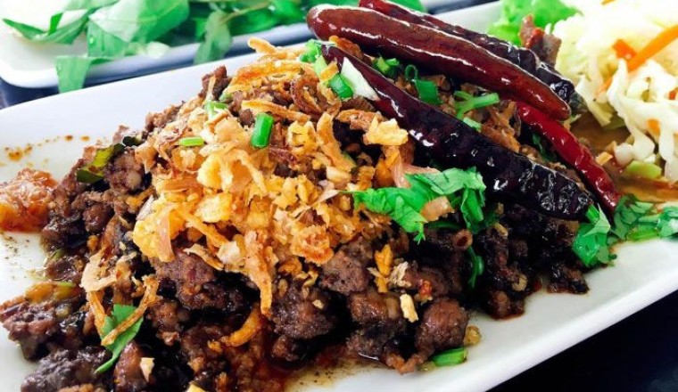 ลาบคั่ว (ดั้งเดิม) อาหารภาคเหนือ