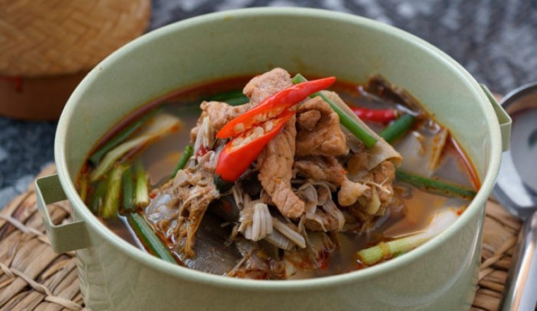 แกงหัวปลีกับหมู อาหารภาคเหนือ