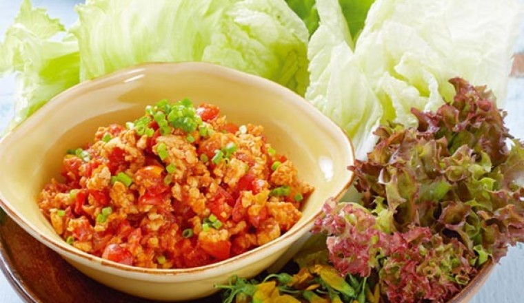 น้ำพริกอ่องอกไก่ อาหารภาคเหนือ