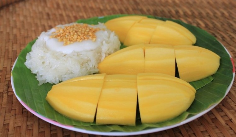 ข้าวเหนียวมะม่วง ขนมไทย