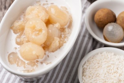 ข้าวเหนียวเปียกลำไย ขนมไทย