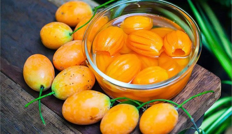 มะยงชิดลอยแก้ว