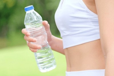 ลดน้ำหนักด้วยการดื่มน้ำเปล่า