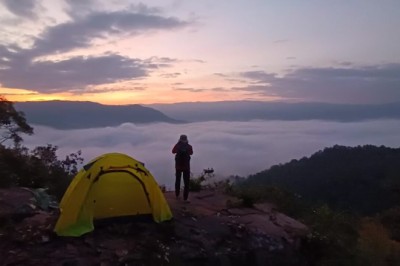 ช่วงปีใหม่ ชาวบ้านบุ่งกุ่ม ชวนชม อภิมหาทะเลหมอก โป่งฟาน วิวสวยไม่เหมือนใคร