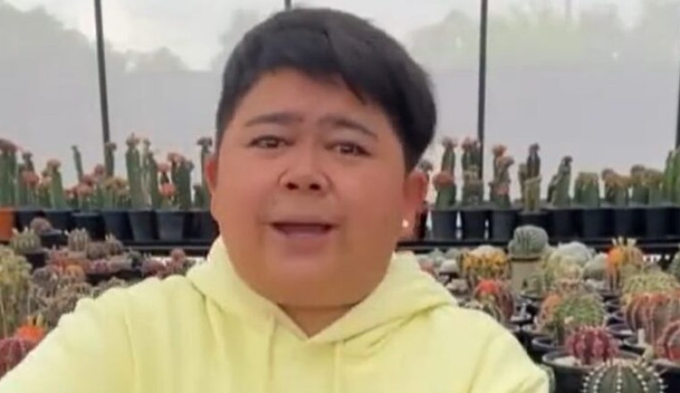 สุดจะทน! โก๊ะตี๋ฟาดเกรียนคีย์บอร์ด ถามถูกเลี้ยงดูมาแบบไหน ถึงด่าทอ ว่าร้ายคนอื่นได้ขนาดนี้