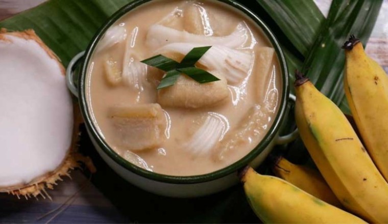 กล้วยบวชชีมะพร้าวอ่อน ขนมไทย