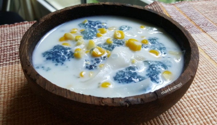 บวดข้าวโพดกับสาคู ขนมไทย