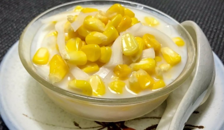 บวดข้าวโพดมะพร้าวอ่อน ขนมไทย