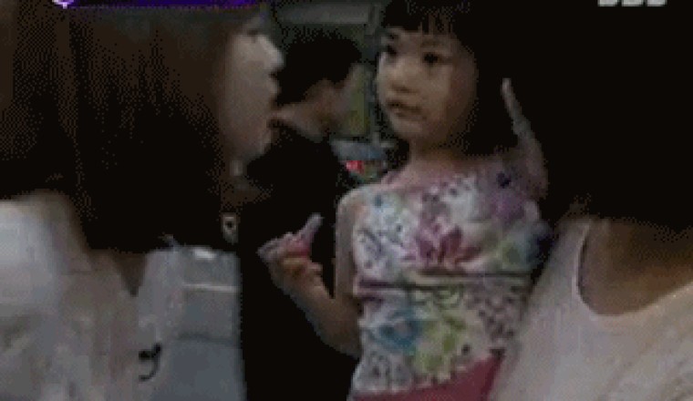 เอ็นดูไม่ไหว ! อีซอ IVE คอนเฟิร์มเคยจุ๊บดาราสาวฮันฮโยจูตอน 3 ขวบ