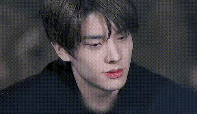 เปิดอันดับ ! 10 หนุ่มหล่อ K-pop ประจำปี 2021