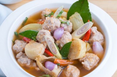 ต้มแซ่บหมูเด้งใส่ผักกาดดอง ประยุกต์ อาหารภาคอีสาน