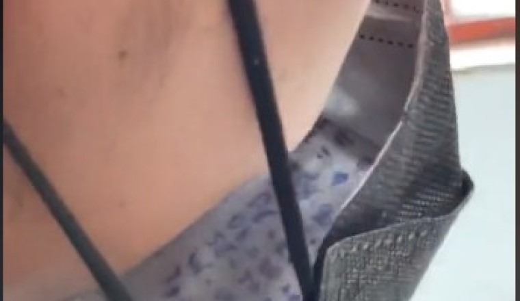 นักเรียนสุดเกรียน อาศัยยุคโควิด จดโพยข้อสอบ ใส่แมสก์ ไอ 1 ที เท่ากับแอบดู ครูจับตาด่วนๆ