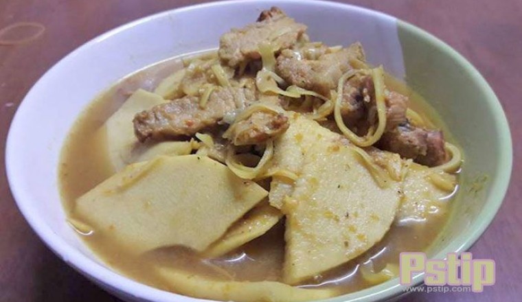 แกงส้มหมูย่างกับหน่อไม้ดอง อาหารภาคใต้