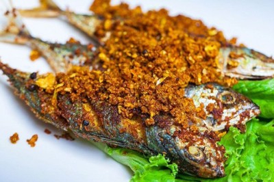 ปลาทูทอดขมิ้น อาหารภาคใต้