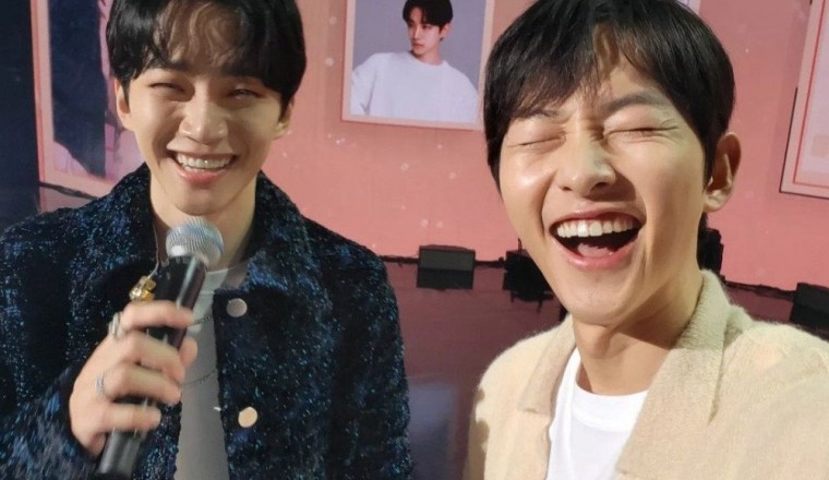 กรี๊ดหนัก ! ซงจุงกิ โผล่แฟนมีตติ้ง อีจุนโฮ – เผย เคยขอให้เป็นนักแสดงรับเชิญของ “วินเซนโซ่”