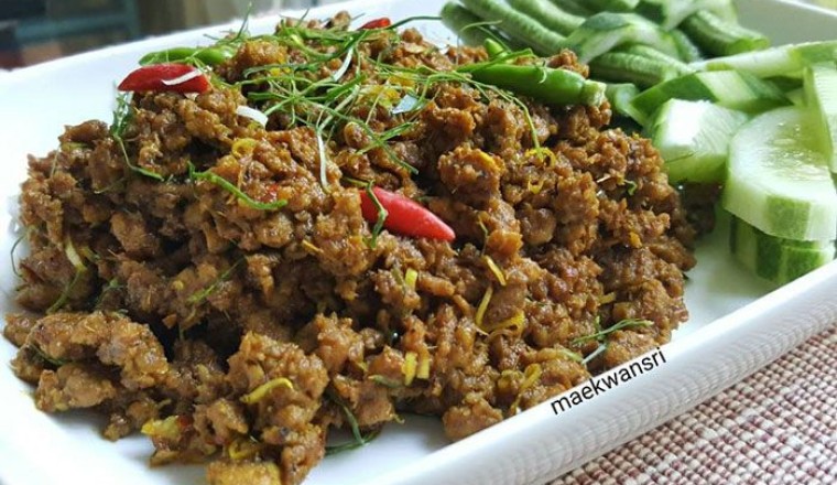 คั่วกลื้งไก่ อาหารภาคใต้