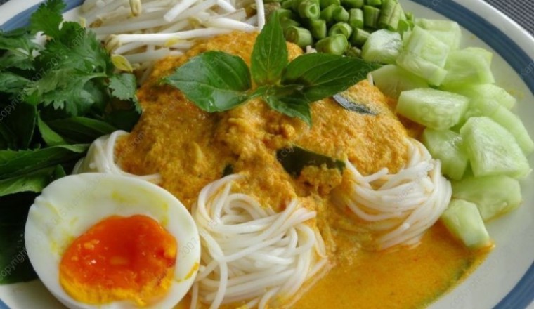 ขนมจีนน้ำยาปักษ์ใต้ อาหารภาคใต้