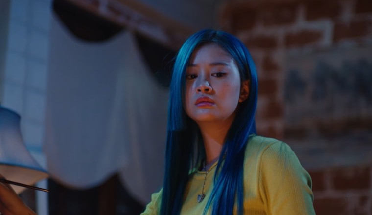 ผีตัวนี้หน้าคุ้น! ดาราสาววาดผี ถูกแชร์ว่อนเน็ต คอมเนต์หลอนเพียบ