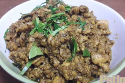 คั่วกลิ้งไก่สับ อาหารภาคใต้