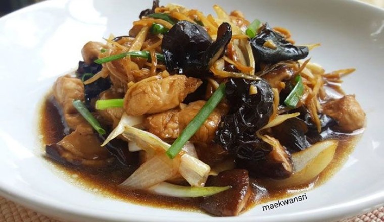 ไก่ผัดขิง อาหารภาคกลาง