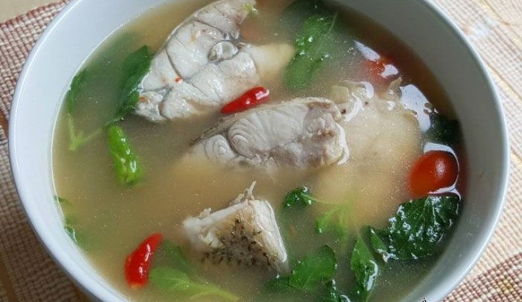 ต้มยำปลากระพง อาหารภาคกลาง