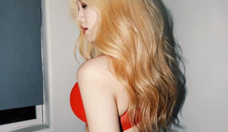 ช็อก ! สาวหน้าคล้าย โรเซ่ BLACKPINK อวดหุ่นแซ่บลงโซเชียล เหมือนจนตกใจ