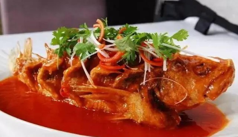 ปลาเก๋าน้ำแดง อาหารจานเดียว