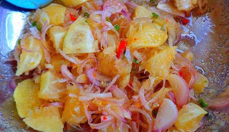 ยำมะนาวน้ำปลาหวาน อาหารจานเดียว