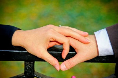 เช่าแฟนทิพย์ ไหว้สิ่งศักดิ์สิทธิ์ ปัดแอปหาคู่ 3 กิจกรรมคนโสดอยากทำ วาเลนไทน์