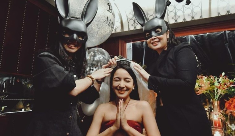 ขยี้ตารัว! เปิดภาพเค้กสละโลด มะปราง วิรากานต์ เห็นแล้วต้องเสียว เหมือนของผู้ชายมาก