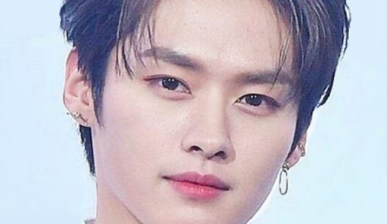 ทงเฮ Super Junior หนุ่มปีเสืออันดับ 1 ที่แฟนๆหลงรัก