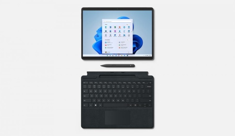 ไมโครซอฟท์ถูกวัยรุ่นสิงคโปร์หลอกเคลม Surface 56 เครื่อง มูลค่า 4.6 ล้านบาท