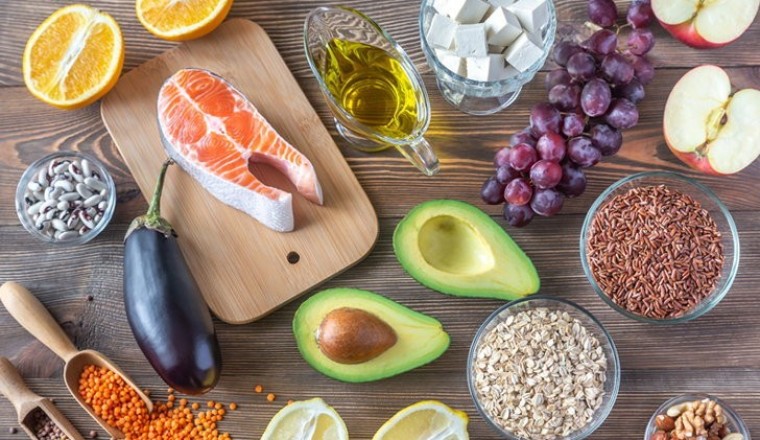 กินอะไรให้ห่างไกลคอเลสเตอรอล