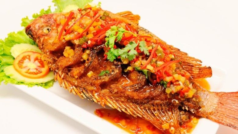 ปลาทับทิมราดพริก อาหารจานเดียว