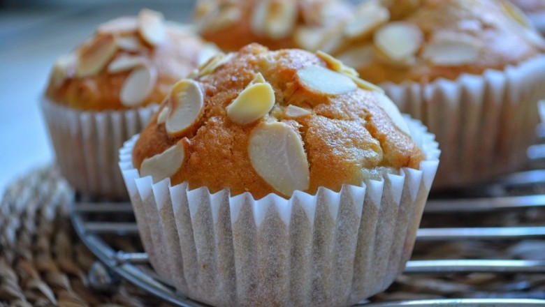 เค้กกล้วยหอม ขนมนานาชาติ