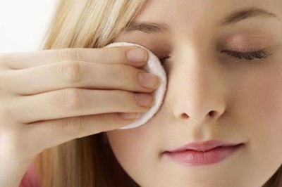 เครื่องสำอางล้างอย่างไรให้หมดจด