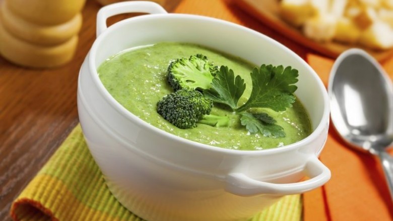 ซุปบล็อกโคลี่ เพื่อสุขภาพ อร่อยไม่จำเจ