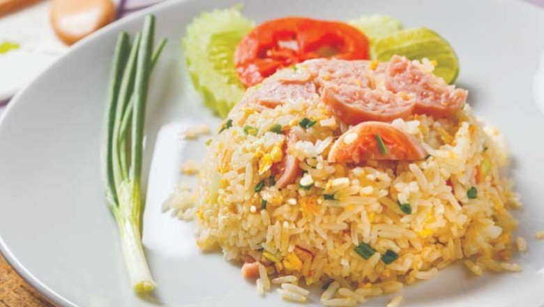 ข้าวผัดแหนม