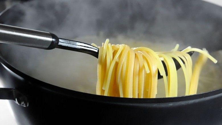 ต้มเส้นชนิดต่าง ๆ ให้น่าทาน