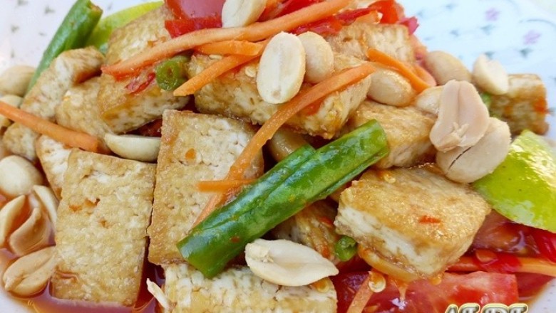 ส้มตำเต้าหู้กรอบ อาหารจานเดียว