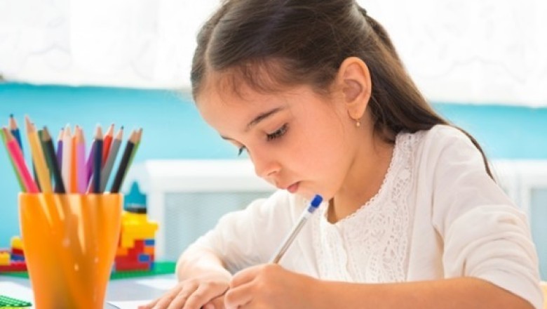 หัดให้ลูกอ่านเขียน