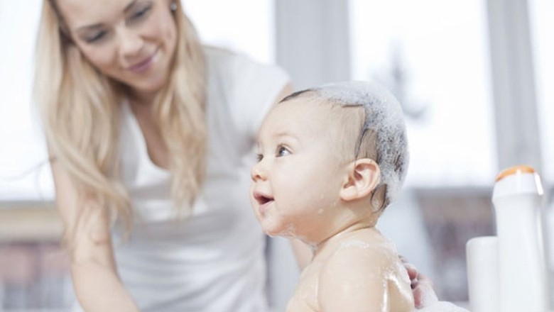 การฝึกนิสัยการอาบน้ำเด็กเล็ก