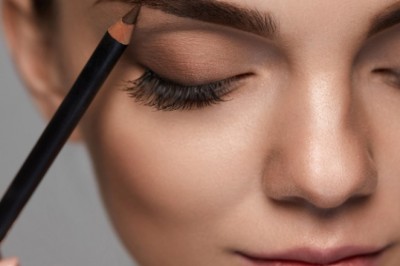 เทคนิคเขียนคิ้วให้เป็นธรรมชาติ